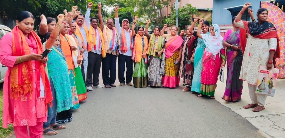 ఓల్డ్ ఏంఐజి బీసీ మహిళల ఆధ్వర్యంలో సమీక్ష సమావేశం