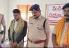 సీనియర్ జర్నలిస్టు టీకే రమేష్ కు పోలీసుల ఘన నివాళి