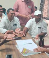 రైతుల కస్టర్జీతం రైతులకే దక్కాలి 