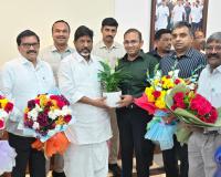 నూతన సంవత్సర శుభాకాంక్షలు తెలిపిన TGSPDCL సీఎండీ ముషారఫ్ ఫరూఖీ, ఐఏఎస్; ఉప ముఖ్యమంత్రి మల్లు భట్టి విక్రమార్కకు మర్యాదపూర్వక భేటీ