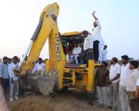 పెద్దాయపల్లి లో రూ.200 కోట్లతో యంగ్ ఇండియా ఇంటిగ్రేటెడ్ పాఠశాల పనుల ప్రారంభం.