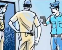 చందానగర్ పోలీస్ స్టేషన్‌కు మాదాపూర్ డీసీపీ ఆకస్మిక తనిఖీ