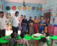 పాఠశాలలను సందర్శించిన జిల్లా విద్యాధికారి.