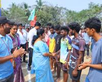 పెనుబల్లి మండలం -- లంకపల్లి గ్రామ ప్రభుత్వ పాఠశాల లో చీఫ్ మినిస్టర్ కప్ కార్యక్రమంలో పాల్గొన్న,సత్తుపల్లి  శాసనసభ్యులు  డాక్టర్ మట్టా రాగమయి .