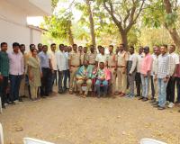 బదిలీపై వెళ్తున్న ఉద్యోగులకు సన్మానం.