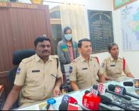 ప్రియుడి మోజులో పడి కన్నా తల్లిదండ్రులనే కడతీర్చిన కూతురు.