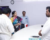 కంట్రోల్ రూమ్ ను సందర్శిం చిన  ఎన్నికల పరిశీలకురాలు