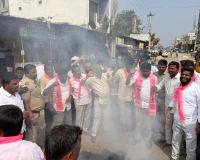 సిట్ విచారణ పేరుతో కేసీఆర్ పై కాంగ్రెస్ పార్టీ కక్ష సాధింపు చర్యలకు పాల్పడుతోంది.