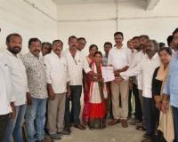 అభ్యర్థుల చేతికి ‘బీ-ఫామ్‌’.. ప్రచారానికి ‘శ్రీకారం