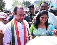 నల్గొండ కార్పొరేషన్ ఎన్నికలచివరి రోజు కాంగ్రెస్ జోరు