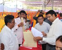 పోలింగ్ నిర్వహించేందుకు ఏర్పాట్లు పూర్తి.