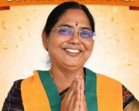 పేట పుర పట్టపురాణి కొండా శ్వేత సత్యయాదవ్ 