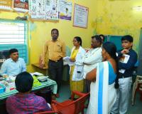 ప్రాథమిక వైద్య ఆరోగ్య కేంద్రాల ద్వారా సాధారణ పసవాలను పెంచాలి. 