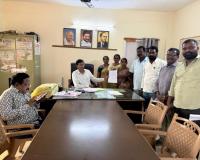 పెంజర్ల గ్రామ పంచాయతీ 10 % భూమి అమ్మకానికి పాలకుల ఫిర్యాదుతో వెలుగు చూసిన అక్రమాలు..