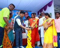 విద్యార్థులు చదువు తో పాటు క్రీడలలో రాణించాలి....