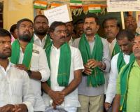 రైతు వ్యతిరేక నిర్ణయాలు వెంటనే ఉపసంహరించాలి.