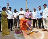 అభివృద్ధి పనులకు శంఖస్థాపన ---చేసిన మేయర్