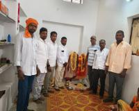 ఇందిరమ్మ ఇల్లు గృహప్రవేశం – సర్పంచ్ చాకలి బందయ్య హాజరు