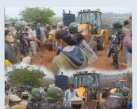 ఖమ్మం భూదాన్ భూముల్లో  గుడిసెల తొలగింపు  నిరంకుశ చర్య.