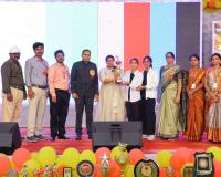 త్రివేణి లో ఘనంగా వీడ్కోలు వేడుకలు