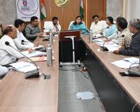 అభివృద్ధి పనులు వేగవంతం చేయండి: