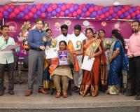 సమాజ అభివృద్ధికి మహిళలు ఆదర్శంగా నిలవాలి 