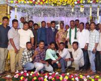 నూతన వధువరులకు శుభాకాంక్షలు 