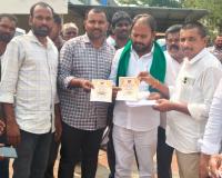 నూతన 'ఫుడ్ కోర్ట్' హోటల్‌ ప్రారంభోత్సవానికి 