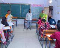 పదవ తరగతి పరీక్షా కేంద్రాలను పరిశీలించిన జిల్లా కలెక్టర్