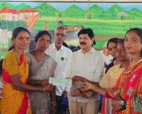 కళ్యాణ లక్ష్మి – షాదీ ముబారక్ చెక్కుల పంపిణీ 