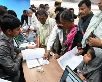 ప్రజావాణిలో ప్రజలు సమర్పించిన ఫిర్యాదులకు అధిక ప్రాధాన్యతనిస్తూ సత్వరమే పరిష్కరించాలి -