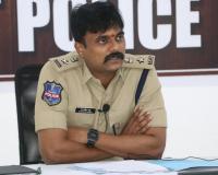 పెండింగ్‌లో ఉన్న కేసుల సత్వర పరిష్కారానికి బాధ్యతగా విధులు నిర్వర్తించాలి : 