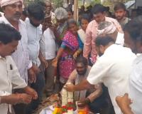 సర్వారం గ్రామంలో బస్సు రోజు వీర బ్రహ్మచారి గుండెపోటుతో మృతి. 