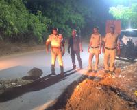 మానవత్వం చాటుకున్న మందమర్రి పోలీసులు....