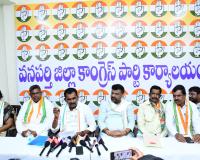 పట్టు విడని విక్రమార్కుల్లా పనిచేయాలి.పార్టీ విధేయులకే అధిష్టానం పట్టం కట్టింది.