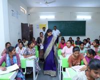 కేజీబీవీ పాఠశాలను పరిశీలించిన జిల్లా కలెక్టర్ చాహత్ బాజ్ పాయి