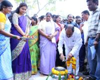 నీటిని పొదుపుగా వినియోగించుకోవాలి.