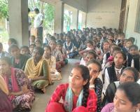 సైబర్ నేరాలపై పోలీస్ బృందం అవగాహనా సదసు నిర్వీంచారు 