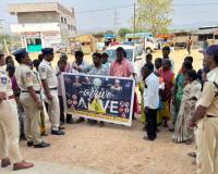 ప్రతి ఒక్కరు రోడ్డు భద్రత నియమాలు పాటించాలి: