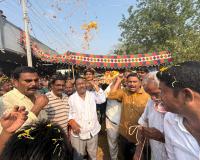 కన్నీటి సముద్రమైన తిమ్మంపేట! తమ్ముడి పాడె మోసిన మాజీ ఎమ్మెల్యే తాటి!