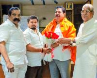 మానవసేవే మాధవసేవ.. సమాజ సేవకుడు