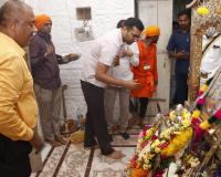 బావోజీ ని దర్శించుకున్న 