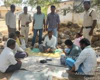 పేకాట స్థావరంపై  పోలీసుల దాడి 7గురి పై కేసు: రూరల్ ఎస్సై