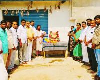 పూలే కు చేయూత ఘన నివాళి