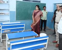 ఎక్లాస్‌పూర్ పాఠశాలను సందర్శించిన జిల్లా కలెక్టర్ ప్రియాంక