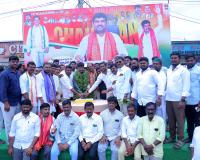 మున్సిపల్ చైర్మన్ పత్య నాయక్, కాంగ్రెస్ పట్టణ అధ్యక్షుడు శివలింగం జన్మదిన వేడుకలు ఘనంగా