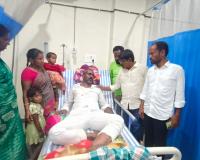 మేకల శ్రీనివాస ను మానవత్వం మరచి కొట్టి, చంపేందుకు ప్రయత్నించినా మోమిన్ పేట్ ఎస్సై భరత్ భూషణ్ 
