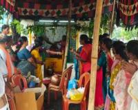 భక్తిశ్రద్ధలతో కారేపల్లి క్రాస్‌రోడ్డులో బోనాల పండుగ