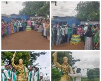 కొత్తపేట లో ఘనంగ ప్రపంచ ఆదివాసుల దినోత్సవం.  మరం భీం విగ్రహానికి పూలమాలలు వేసిన ఆదివాసులు