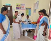 సీజనల్ వ్యాధులపై ప్రజలకు విస్తృత అవగాహన కల్పించాలి: డీఎంహెచ్‌వో ధనరాజ్